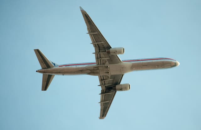 N183AN - Twin-engine aircraft