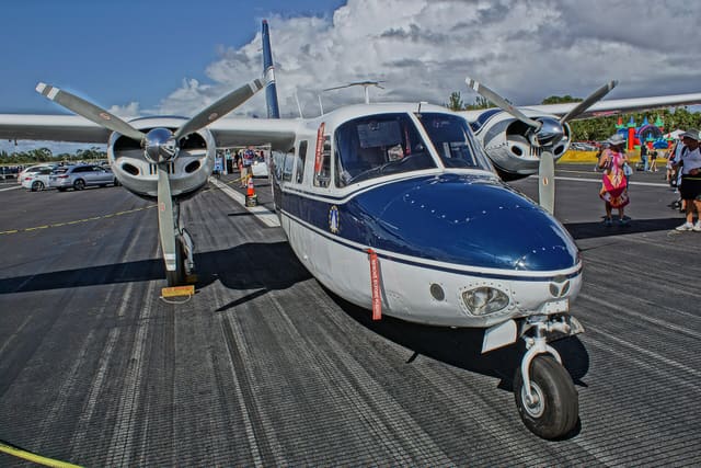 N30U - Aircraft
