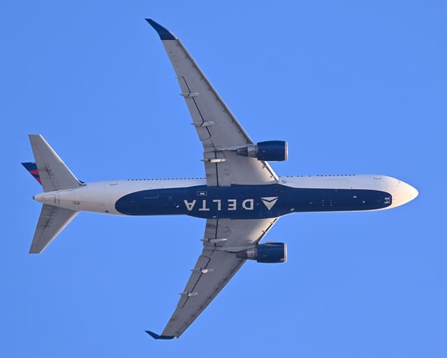 N1604R - Boeing