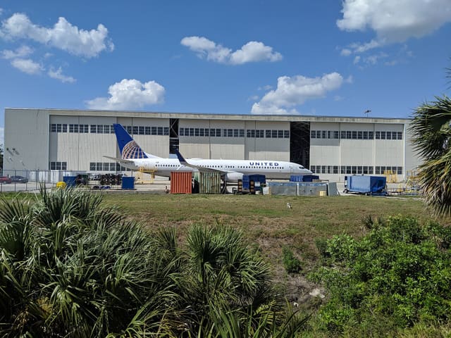 N69835 - Boeing