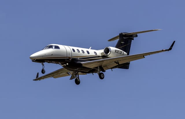 N359FX - Embraer