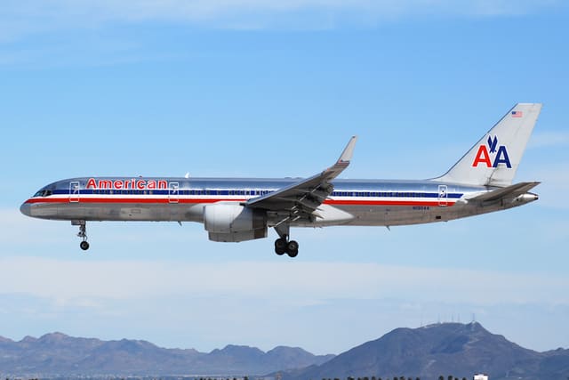 N190AA - Boeing