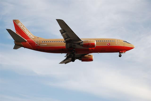 N339SW - Boeing