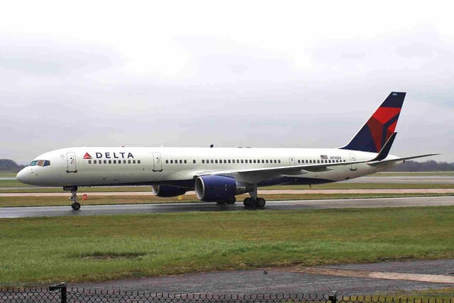 N711ZX - Boeing