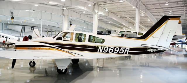 N9695R - Beechcraft