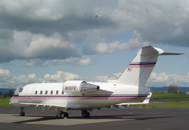 N10FE - Business jet