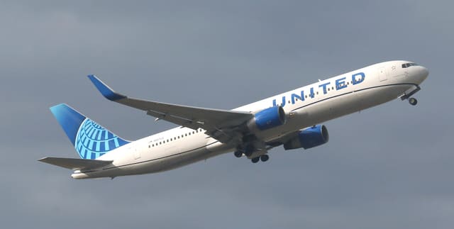 N657UA - Boeing