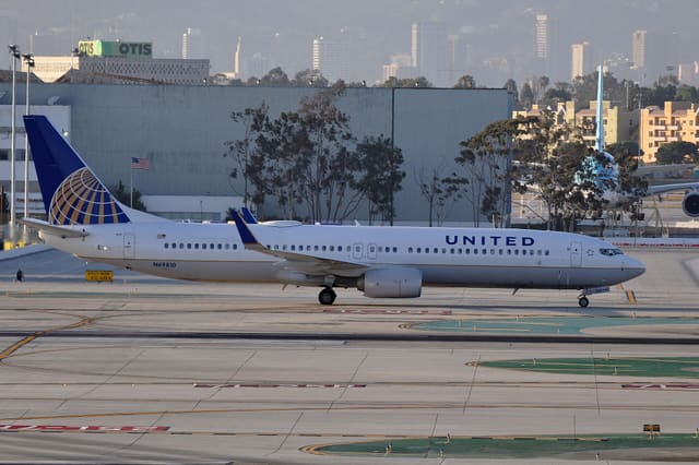 N69810 - Boeing