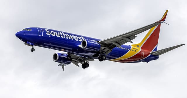 N8692F - Boeing