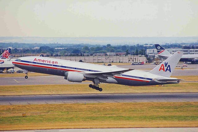 N770AN - Twin-engine aircraft
