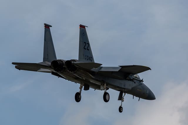  - Twin-engine aircraft