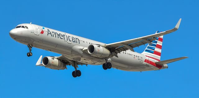 N991AU - Twin-engine aircraft