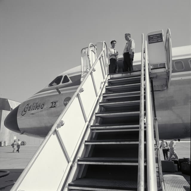 N712NA - Aircraft