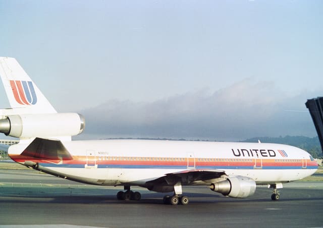 N1807U - Aircraft