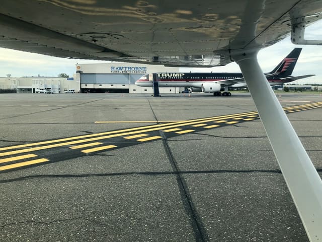 N757AF - Twin-engine aircraft