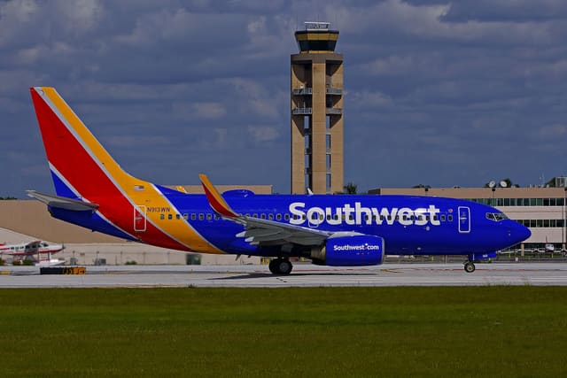 N913WN - Boeing