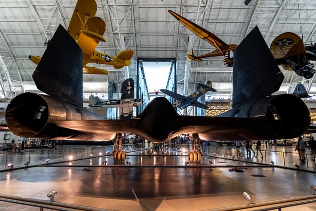  - Twin-engine aircraft