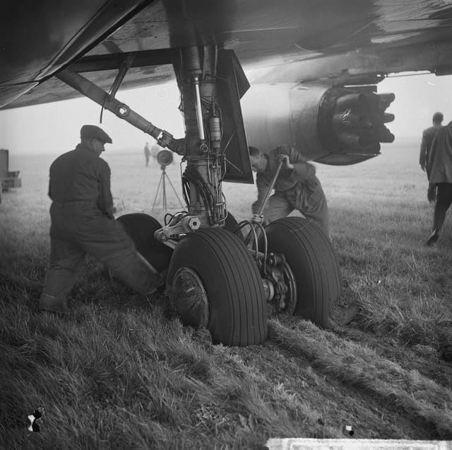  - Aircraft