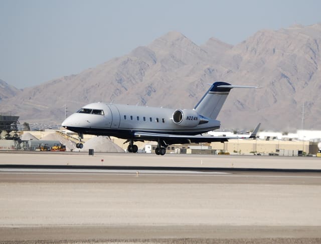 N224N - Business jet