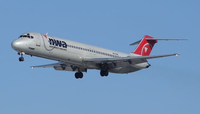 N670MC - Douglas