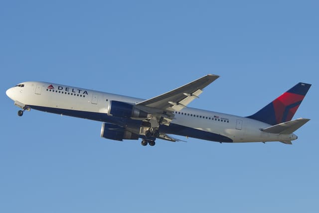 N155DL - Boeing