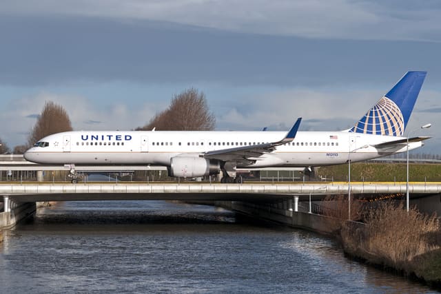 N13113 - Boeing