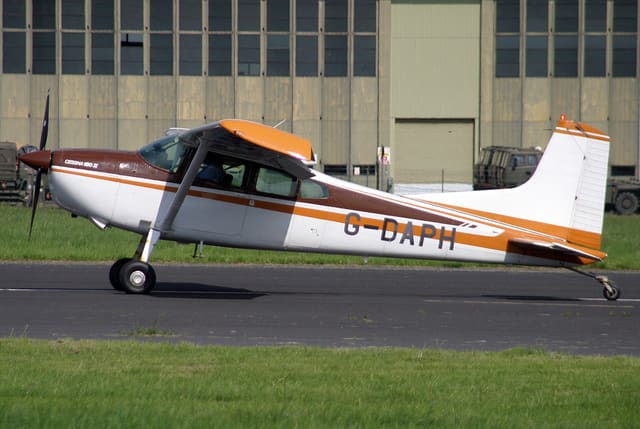 G-DAPH - Cessna