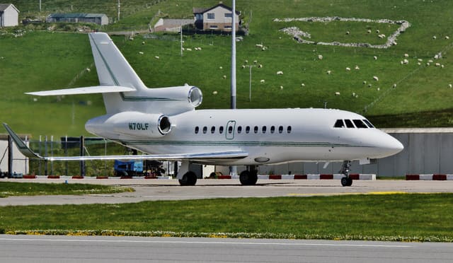 N70LF - Business jet