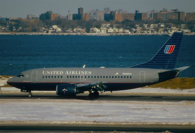 N906UA - Boeing