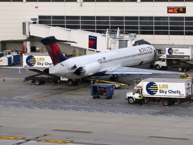 N905DE - Boeing
