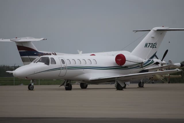 N73EL - Business jet