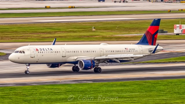 N374DX - Airbus