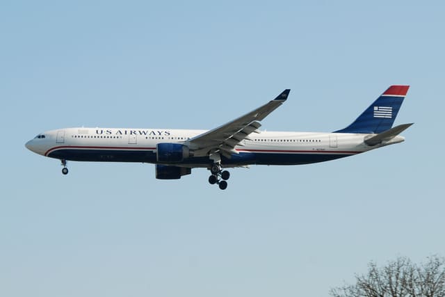 N276AY - Airbus