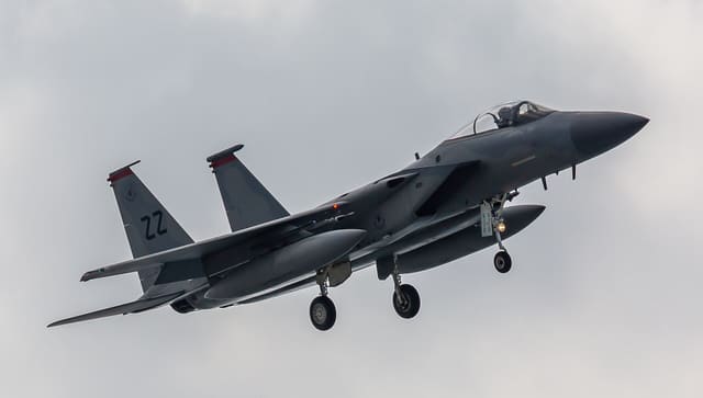  - Twin-engine aircraft
