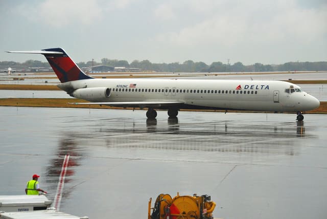N782NC - Douglas