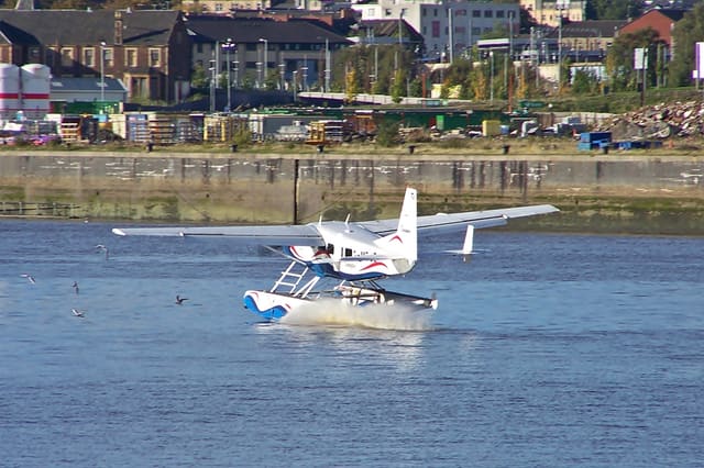 G-MDJE - Floatplane