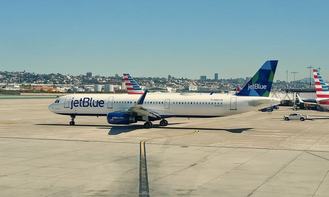 N984JB - Airbus