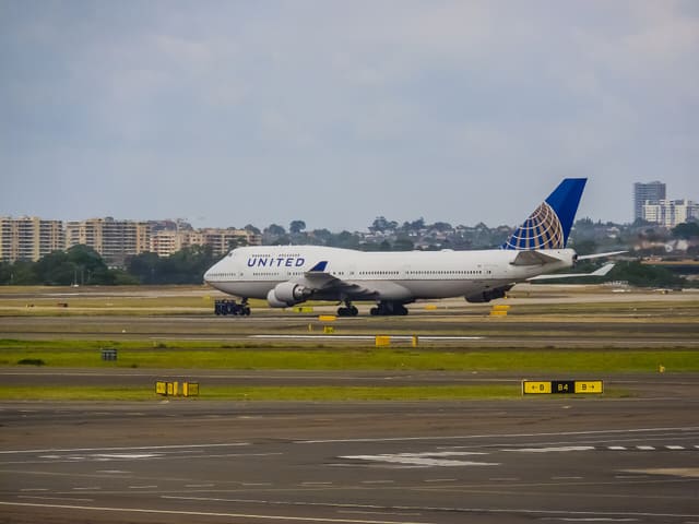 N175UA - Boeing