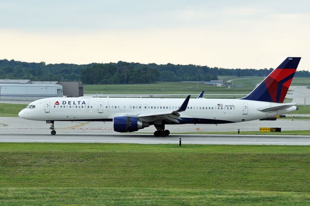 N690DL - Boeing