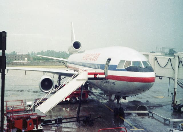 N151AA - Douglas