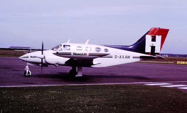 G-AXAW - Twin-engine aircraft