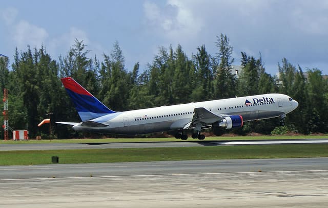 N137DL - Boeing