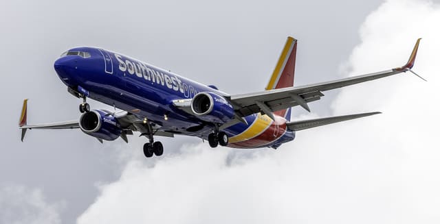 N8629A - Twin-engine aircraft