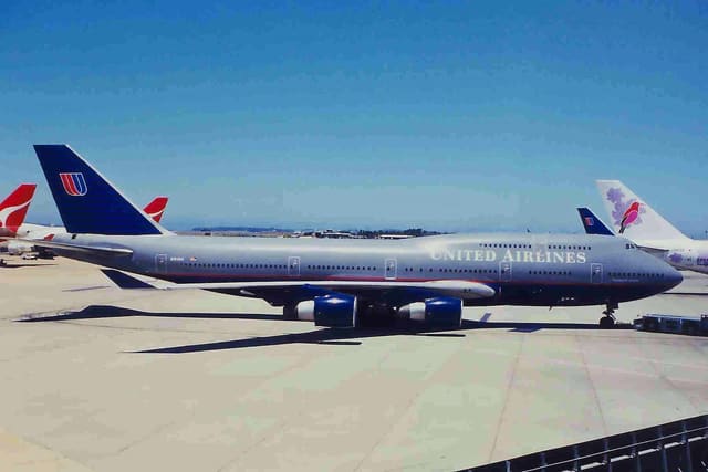 N184UA - Boeing