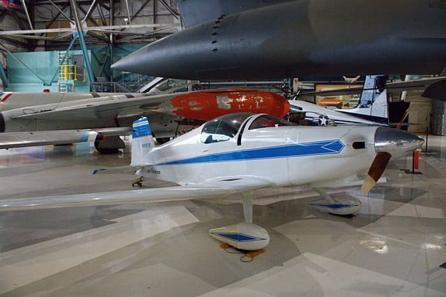 N5672 - Single-engine aircraft
