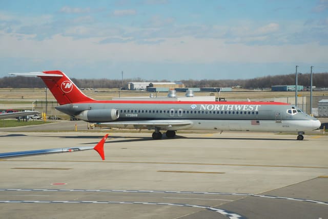 N758NW - Aircraft