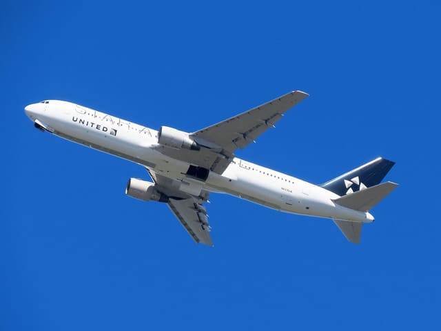 N653UA - Boeing