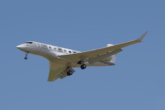 N988HK - Business jet