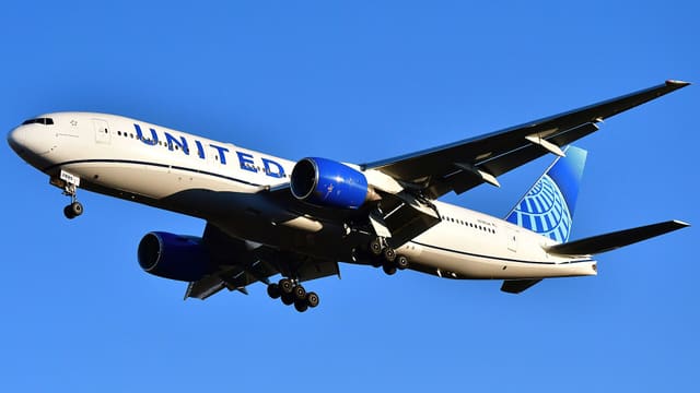 N785UA - Boeing