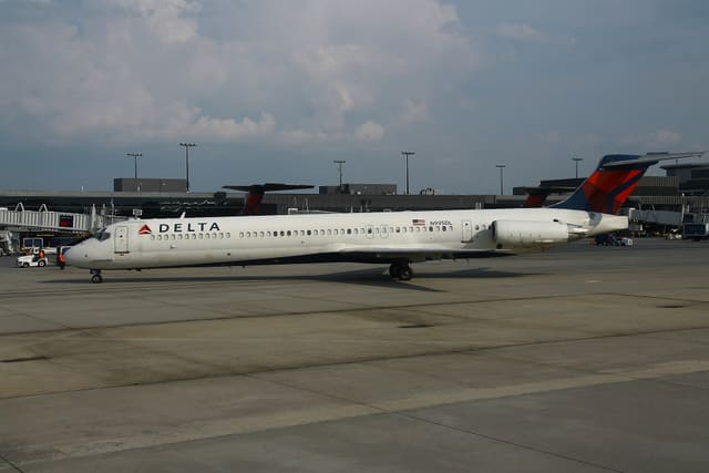 N995DL - Aircraft